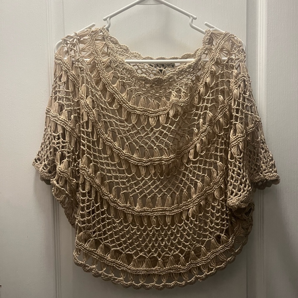 INC Smal Shall. Beige/tan.